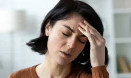 Нудота та головний біль: основні причини, діагностика та лікування